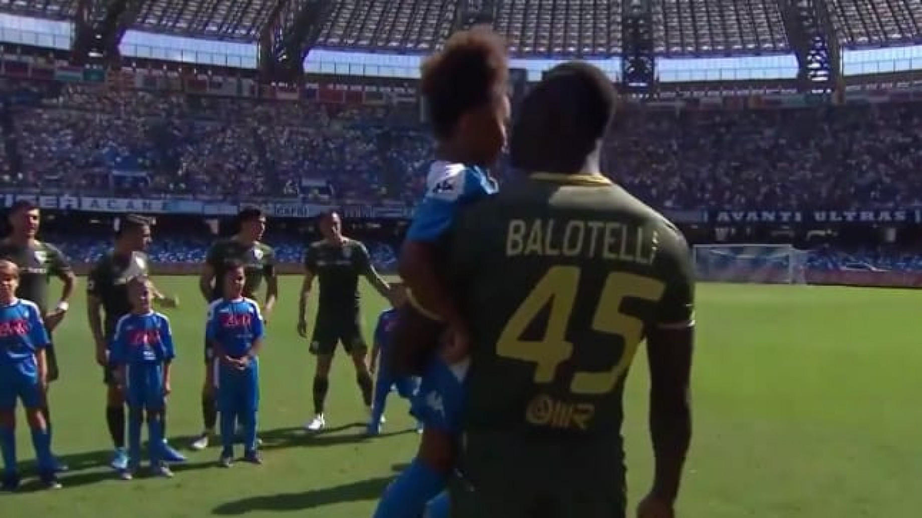 balotelli figlia GDM.jpg