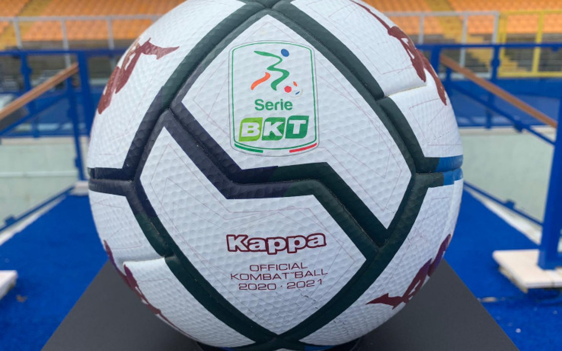 Pallone Serie B 2020-21.jpg