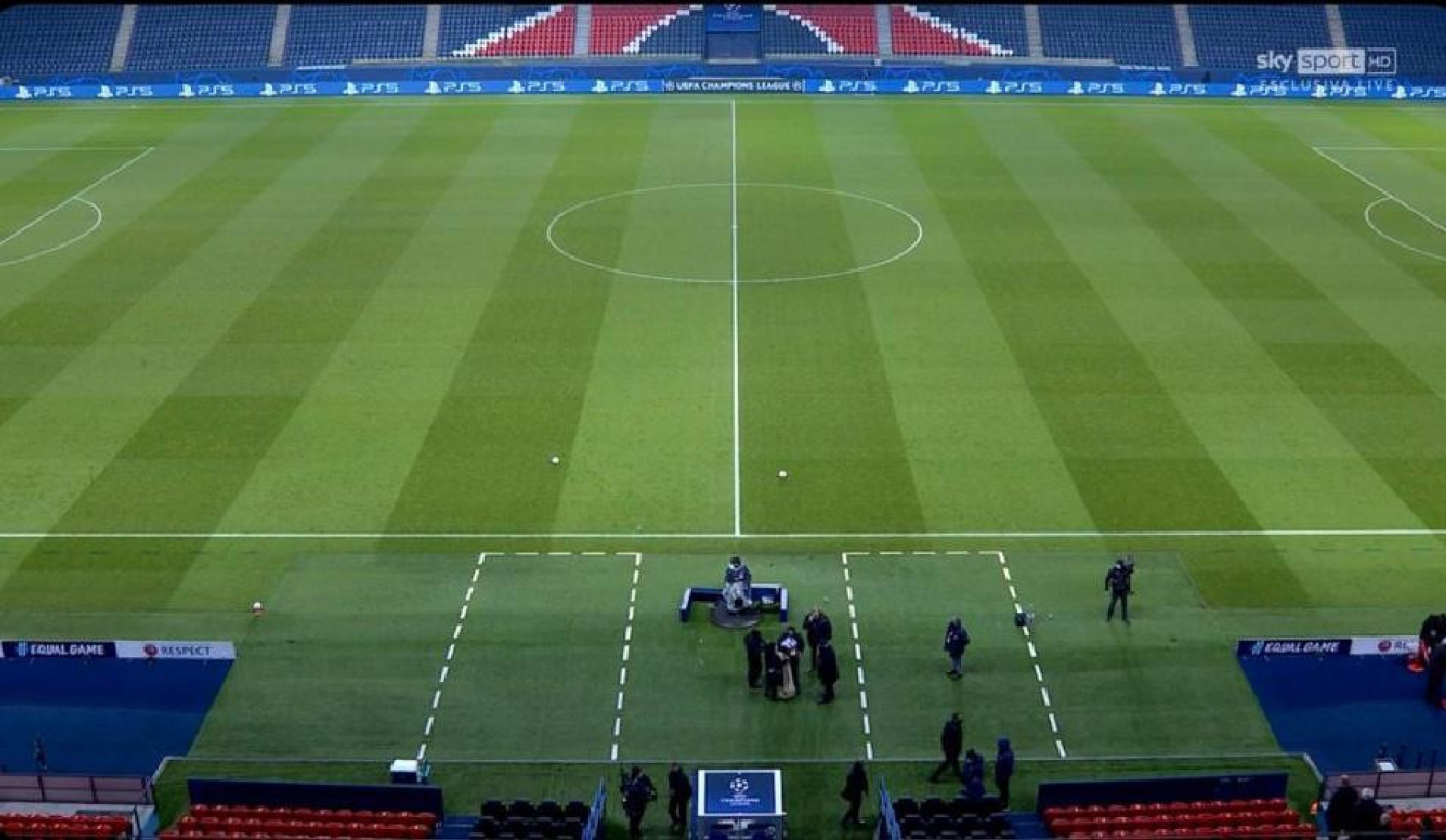 stadio psg screen.jpg